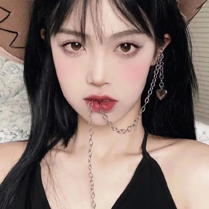 美杜莎毒液封面
